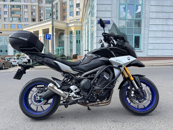 2019 Yamaha MT-09 Tracer (FJ-09), чёрный, 920000 рублей - вид 4