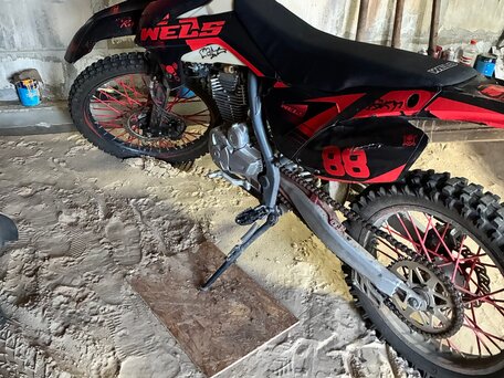 2025 Wels CRF 250, красный, 90000 рублей, вид 2