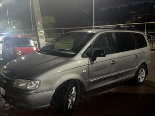 2005 Hyundai Trajet I Рестайлинг, серый, 470000 рублей, вид 4