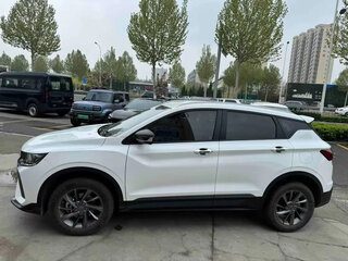 2024 Geely Coolray I, белый, 2211007 рублей, вид 4
