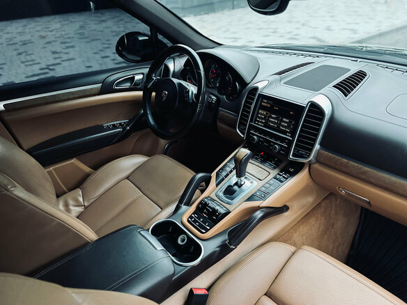 2011 Porsche Cayenne S II (958), чёрный, 2070000 рублей - вид 34