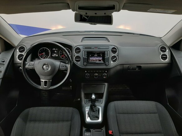 2015 Volkswagen Tiguan I Рестайлинг, серебристый - вид 8