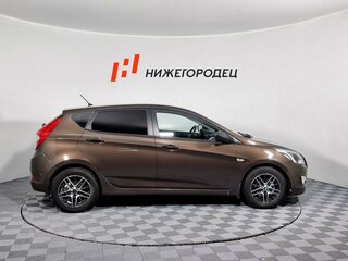 2015 Hyundai Solaris I Рестайлинг, коричневый, 899000 рублей, вид 4