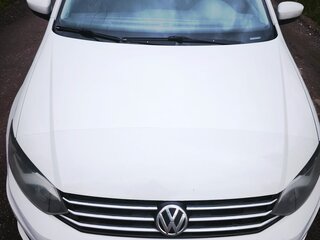 2017 Volkswagen Polo V Рестайлинг, белый, 895000 рублей, вид 2