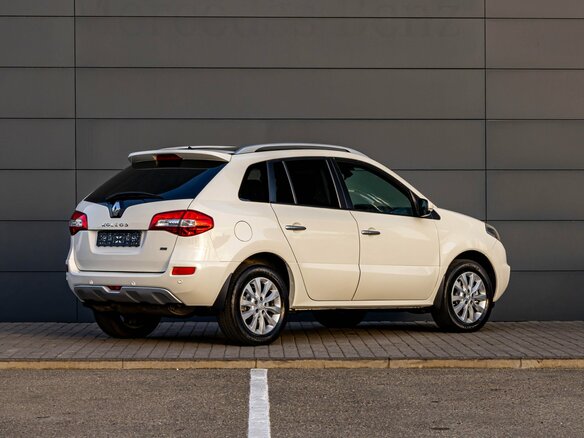 2012 Renault Koleos I Рестайлинг, белый, 995000 рублей - вид 5