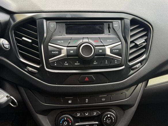 2018 Lada (ВАЗ) Vesta SW I, чёрный, 850000 рублей - вид 7
