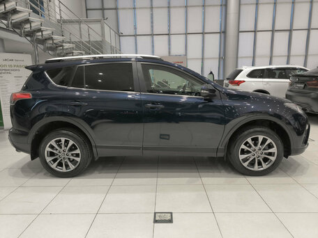 2019 Toyota RAV4 IV (XA40) Рестайлинг, синий, 2830000 рублей, вид 4