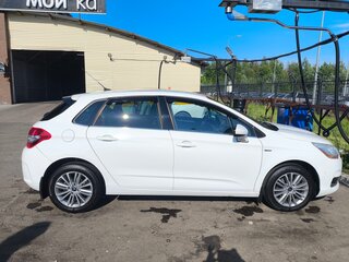 2012 Citroen C4 II, белый, 700000 рублей, вид 2