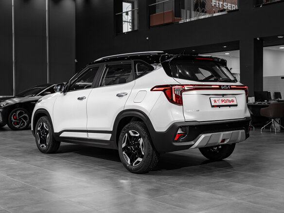 2025 Kia Seltos I Рестайлинг, белый, 3250000 рублей - вид 5