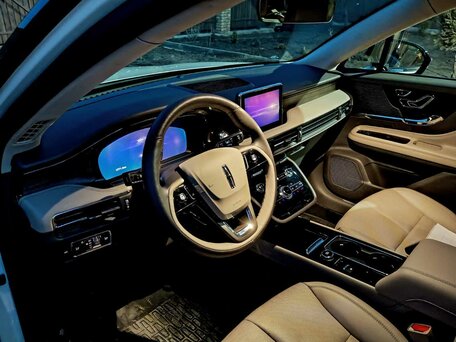 2022 Lincoln Corsair I, белый, 3799900 рублей, вид 4