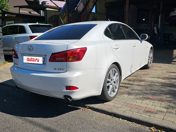2008 Lexus IS 250 II, белый, 1350000 рублей - вид 2