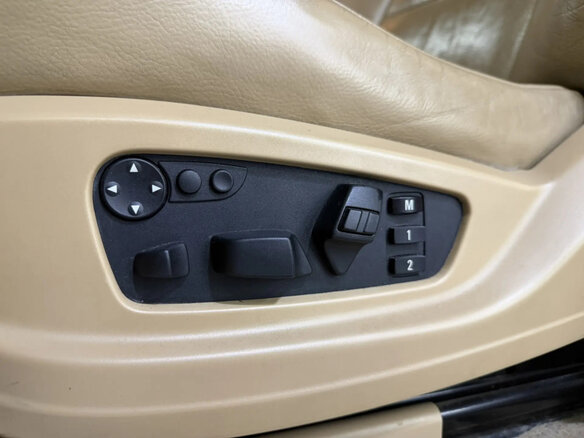 2009 BMW X6 35i 6-speed I (E71), белый, 1550000 рублей - вид 20