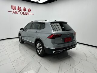 2022 Volkswagen Tiguan L II Рестайлинг (China Market), серебристый, 1850000 рублей, вид 5