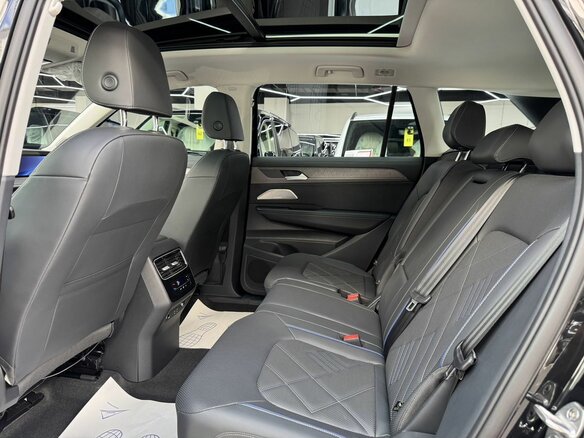 2026 Volkswagen Tavendor I Рестайлинг, чёрный, 5890000 рублей - вид 24