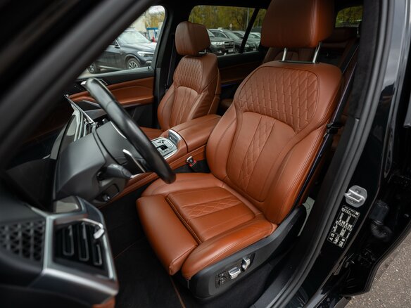 2023 BMW X7 40d I (G07) Рестайлинг, чёрный, 13000000 рублей - вид 22