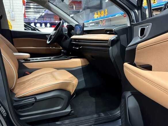 2022 Wuling Jiachen, серый, 1615000 рублей - вид 8