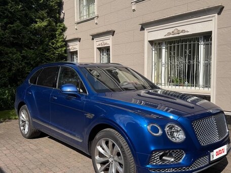 2017 Bentley Bentayga I, синий, 8390000 рублей, вид 3