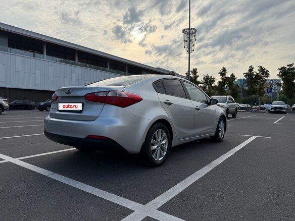 2014 Kia Cerato III, серебристый, 964990 рублей - вид 4