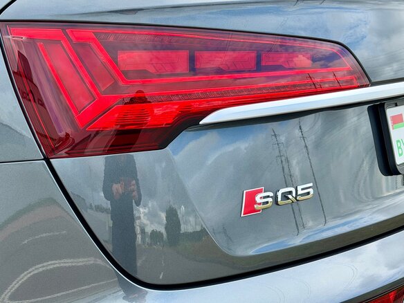 2021 Audi SQ5 II (FY) Рестайлинг, серый, 3350000 рублей - вид 22