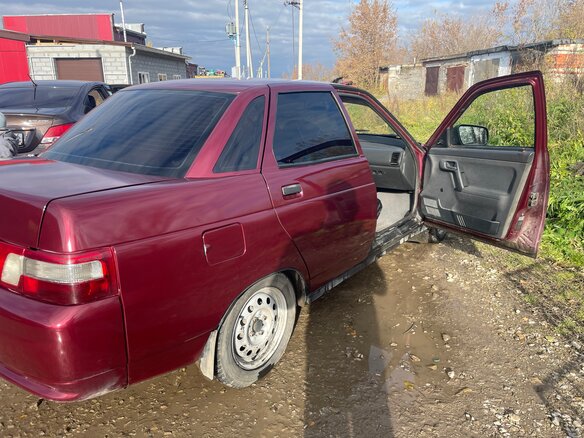2005 Lada (ВАЗ) 2110, красный, 180000 рублей - вид 5