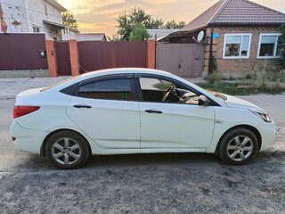 2014 Hyundai Solaris I, белый, 500000 рублей, вид 3