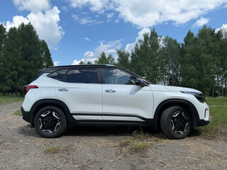 2024 Kia Seltos I Рестайлинг, белый, 2500000 рублей, вид 5