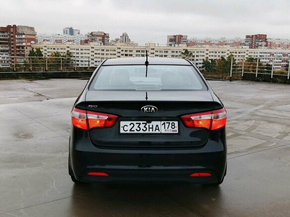 2015 Kia Rio 6-speed III, чёрный, 840000 рублей - вид 7