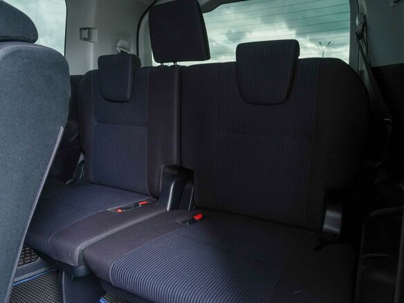 2017 Toyota Noah III (R80) Рестайлинг, чёрный, 2299000 рублей - вид 15