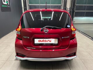2017 Nissan Note e-Power II Рестайлинг, красный, 980000 рублей, вид 5