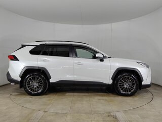 2020 Toyota RAV4 V (XA50), белый, 3315000 рублей, вид 4