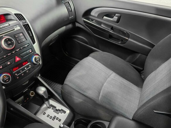 2012 Kia Ceed I Рестайлинг, серебристый, 770000 рублей - вид 16