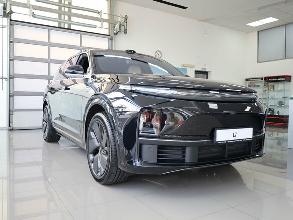2025 Li Auto (Lixiang) L7 52.3 kWh I Рестайлинг, чёрный, 10690000 рублей - вид 16