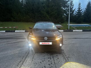 2012 Volkswagen Jetta VI, чёрный, 950000 рублей, вид 2