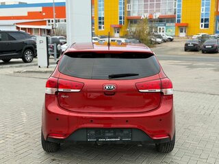 2016 Kia Rio III Рестайлинг, красный, 1155000 рублей, вид 5