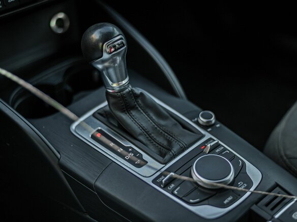 2015 Audi A3 III (8V), белый - вид 7