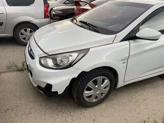 2011 Hyundai Solaris I, белый, 425000 рублей, вид 2