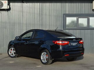 2012 Kia Rio III, чёрный, 599888 рублей, вид 4