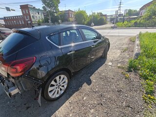 2013 Opel Astra J Рестайлинг, чёрный, 580000 рублей, вид 4