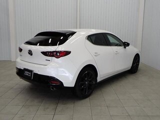 2022 Mazda 3 M Hybrid IV (BP), белый, 1461010 рублей, вид 3