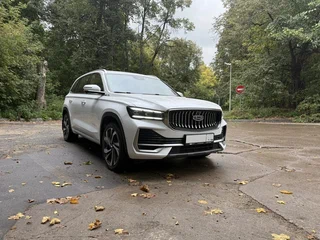 2023 Geely Monjaro (Xingyue L) I, белый, 3070000 рублей, вид 4