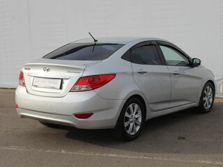 2011 Hyundai Solaris I, серебристый, 795000 рублей, вид 5