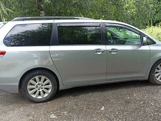 2010 Toyota Sienna III, серый, 1990000 рублей, вид 3