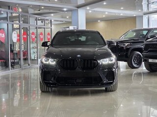 2022 BMW X6 M Competition III (F96), чёрный, 13300000 рублей, вид 2