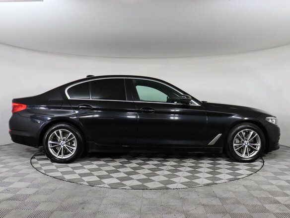 2019 BMW 5 серии 520d xDrive VII (G30/G31/G38), чёрный, 2690000 рублей - вид 5