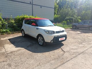 2016 Kia Soul II Рестайлинг, белый, 1300000 рублей, вид 3