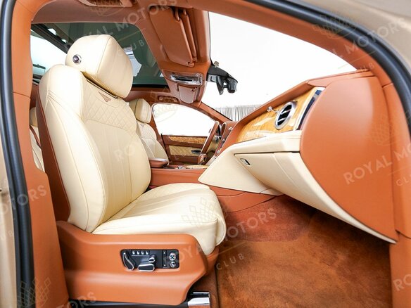 2016 Bentley Bentayga I, коричневый, 7990000 рублей - вид 6