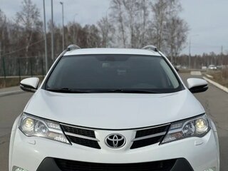2014 Toyota RAV4 IV (XA40), белый, 1900000 рублей, вид 5