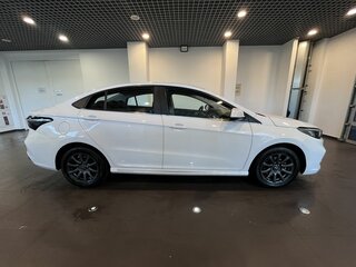 2024 Omoda S5, белый, 1790000 рублей, вид 2