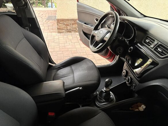 2014 Kia Rio III, красный, 950000 рублей - вид 6