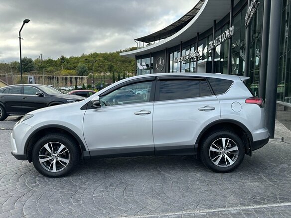 2016 Toyota RAV4 IV (XA40) Рестайлинг, серебристый, 1859000 рублей - вид 4